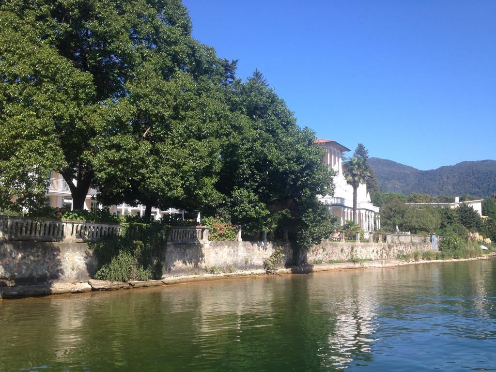 Residence Ville Lago Lugano Porto Ceresio Extérieur photo
