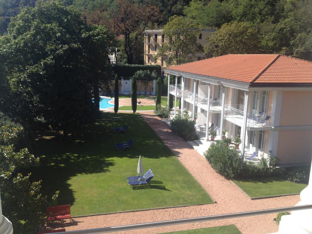 Residence Ville Lago Lugano Porto Ceresio Extérieur photo