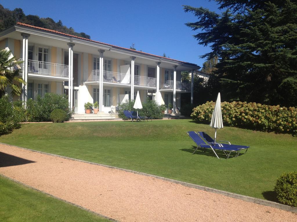 Residence Ville Lago Lugano Porto Ceresio Extérieur photo