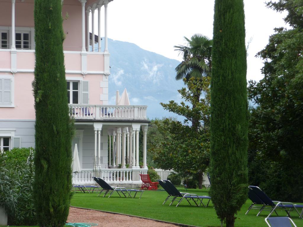 Residence Ville Lago Lugano Porto Ceresio Extérieur photo
